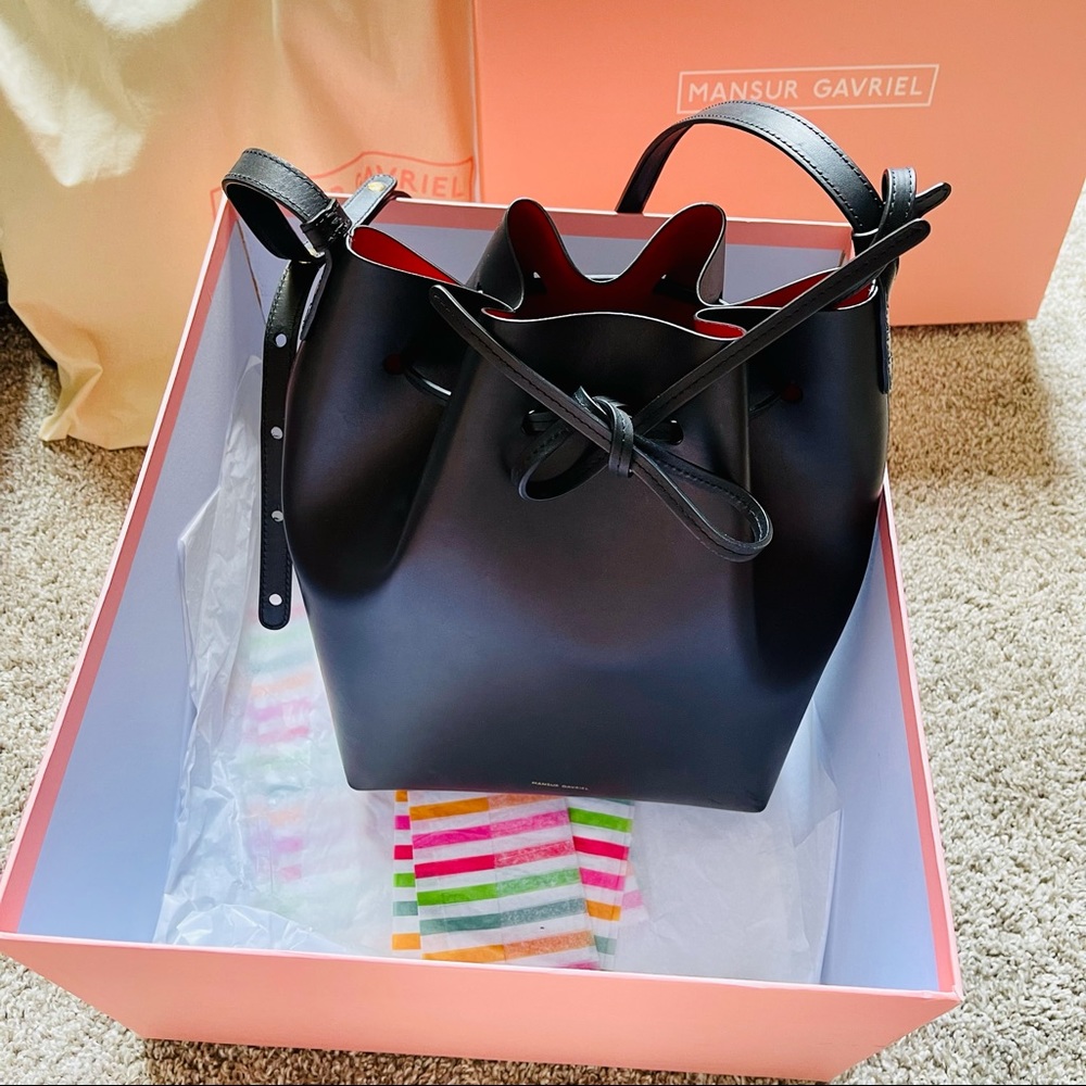 Mansur Gavriel BUCKET BAG BLACK - FLAMMA large